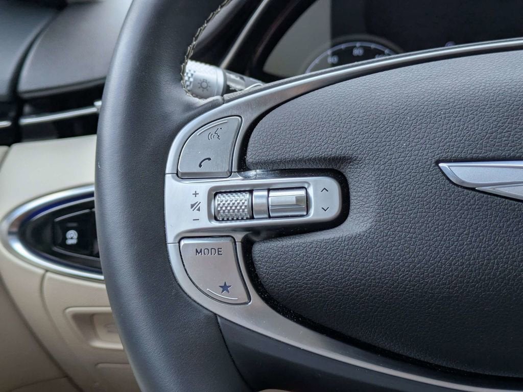 2024 Genesis GV70 2.5T