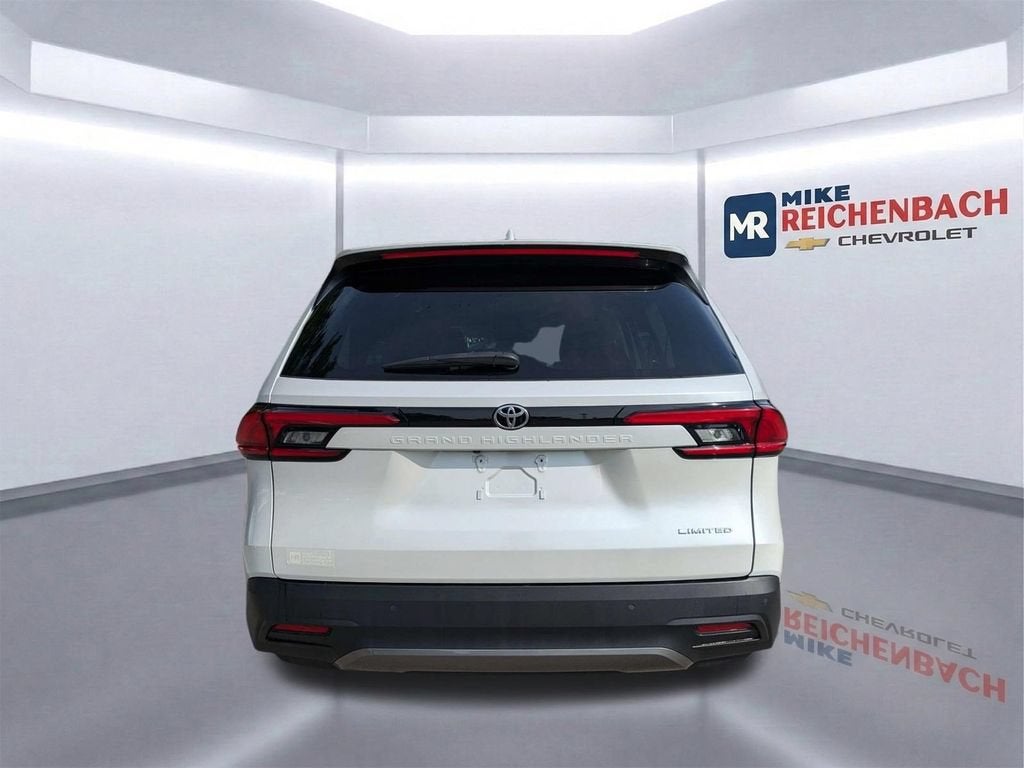 2024 Toyota Grand Highlander XLE