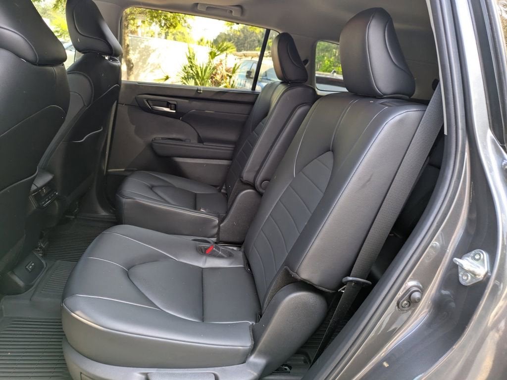 2024 Toyota Highlander Hybrid XLE