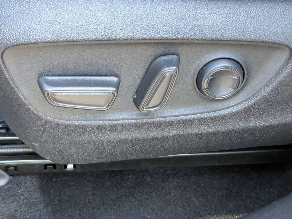 2024 Toyota Highlander Hybrid XLE