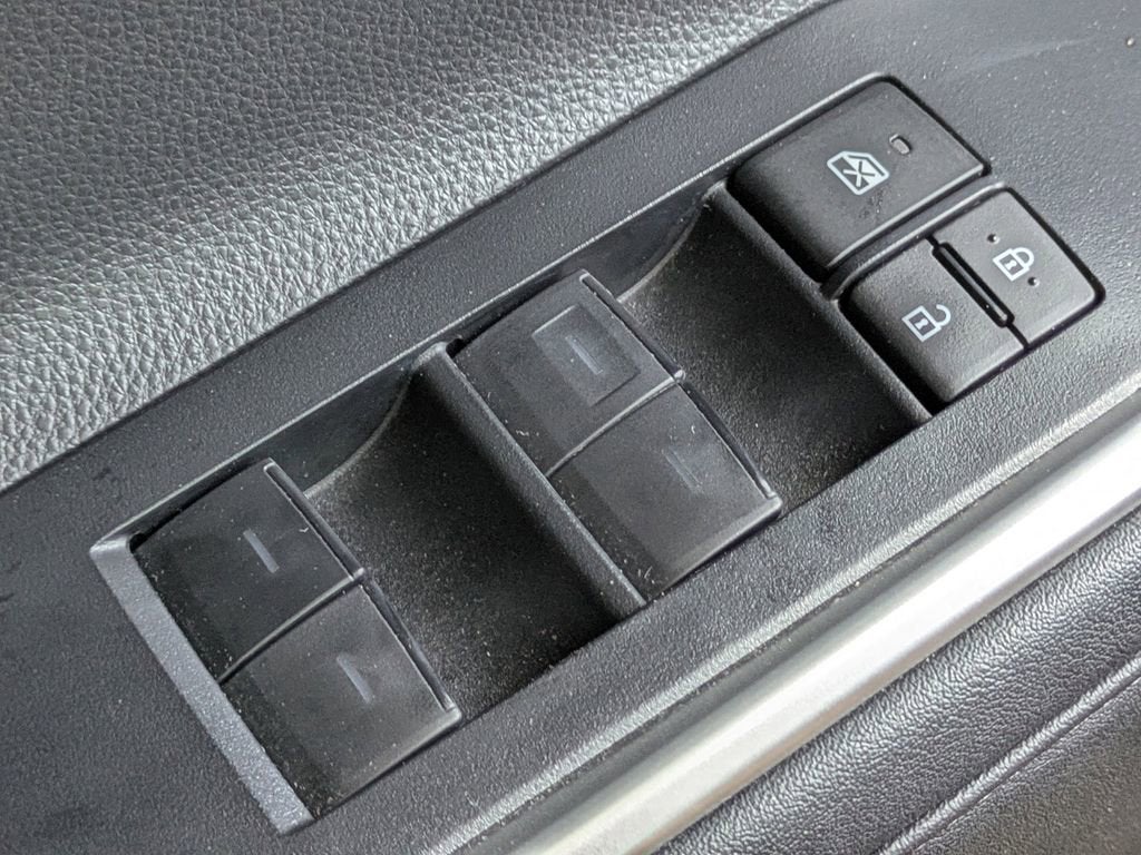 2024 Toyota Highlander Hybrid XLE