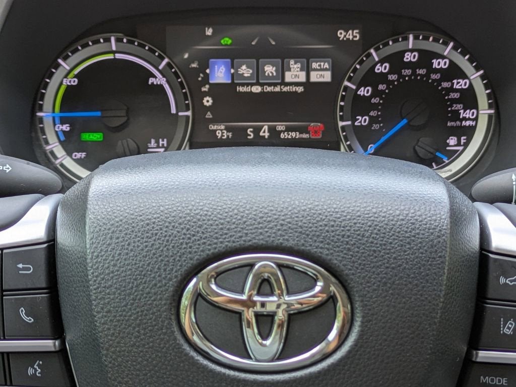 2024 Toyota Highlander Hybrid XLE