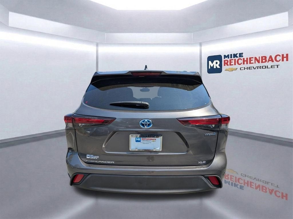 2024 Toyota Highlander Hybrid XLE