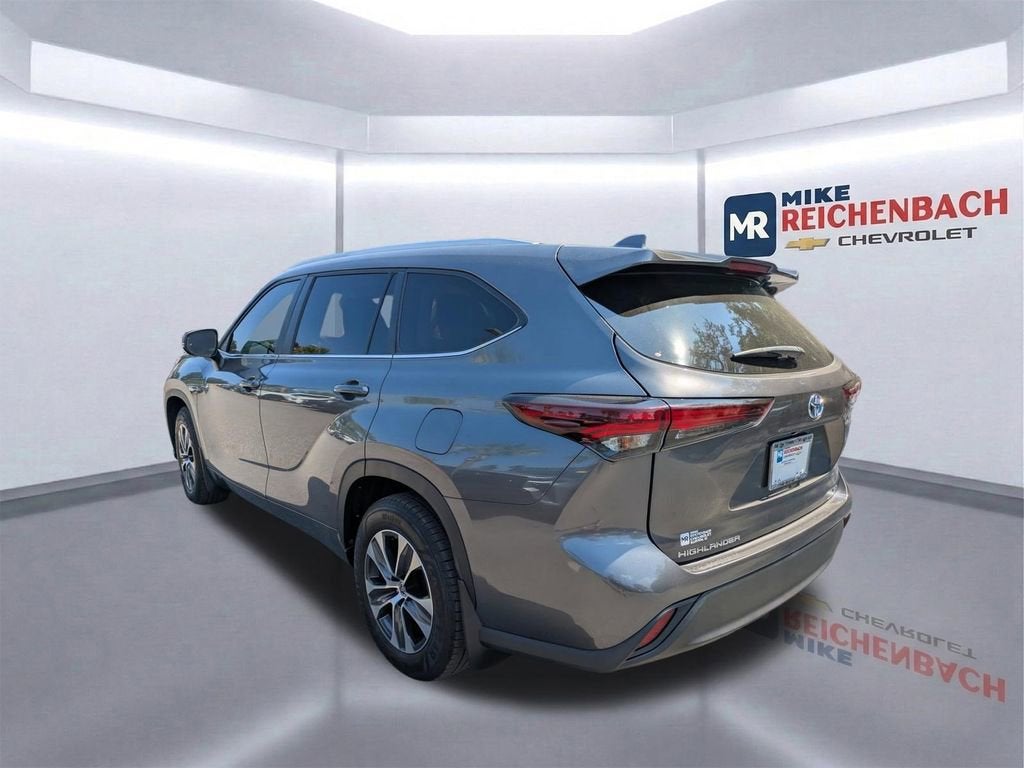 2024 Toyota Highlander Hybrid XLE