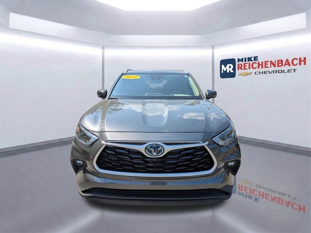2024 Toyota Highlander Hybrid XLE