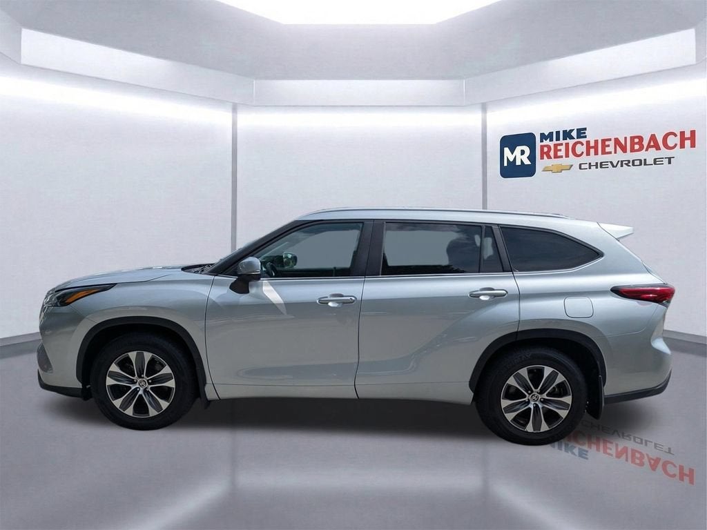 2023 Toyota Highlander L