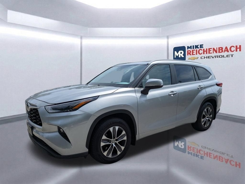 2023 Toyota Highlander L