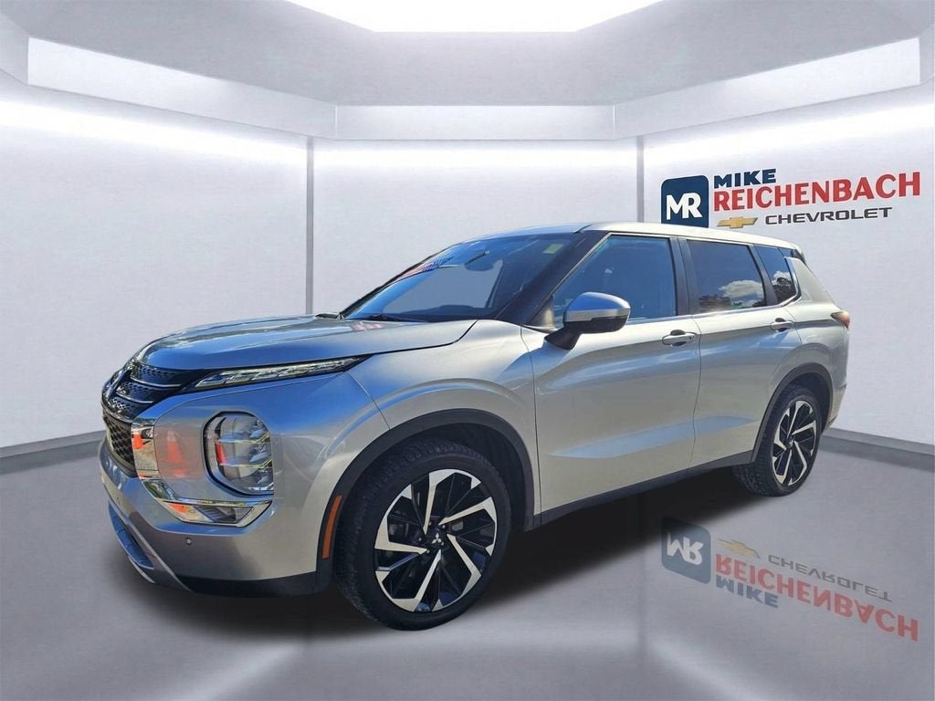 2022 Mitsubishi Outlander SE
