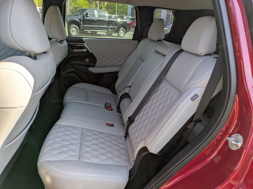 2022 Mitsubishi Outlander SEL