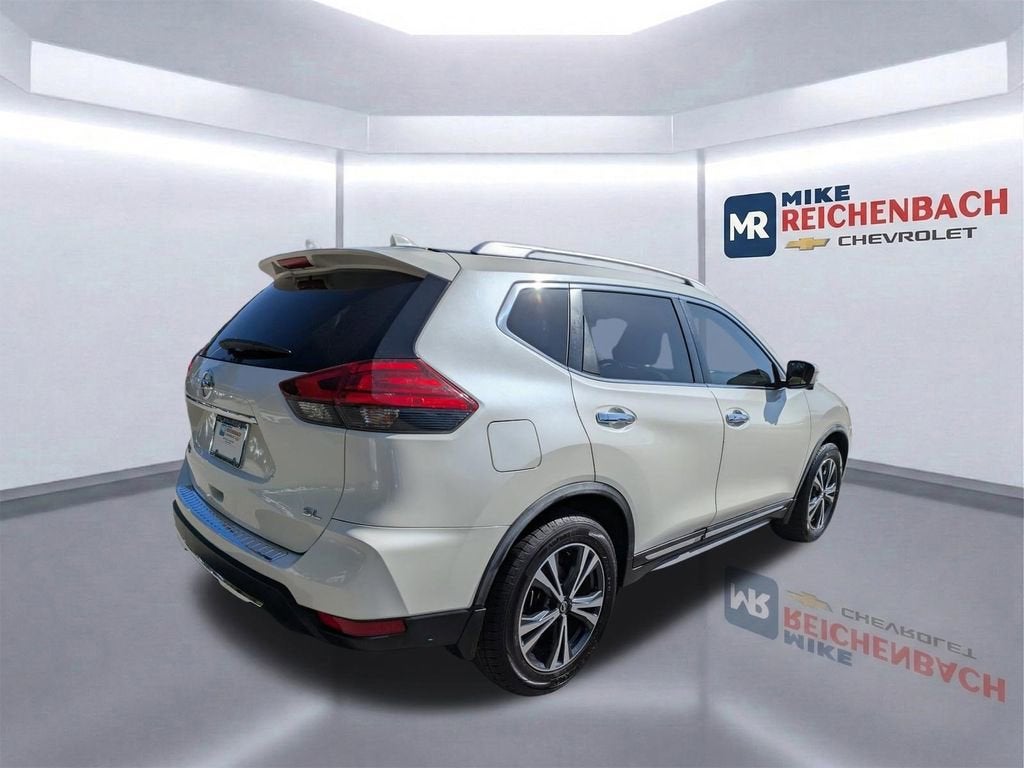 2017 Nissan Rogue SL