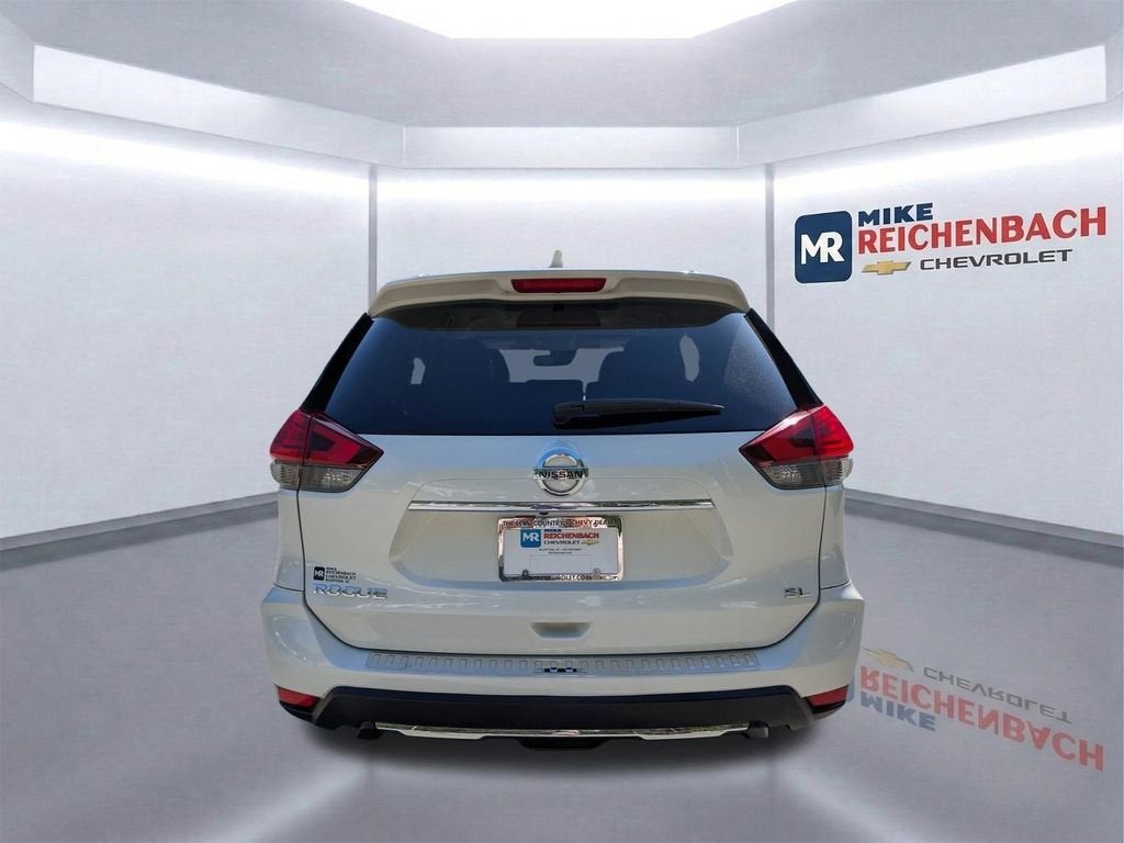 2017 Nissan Rogue SL