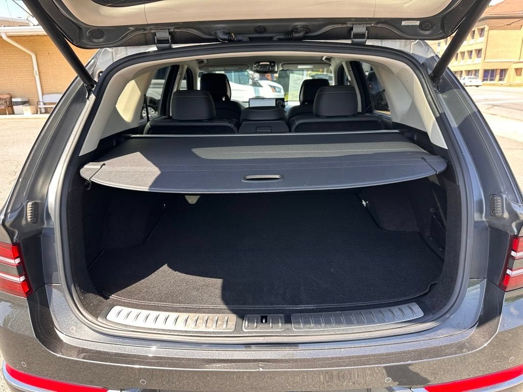 2024 Genesis GV80 Base