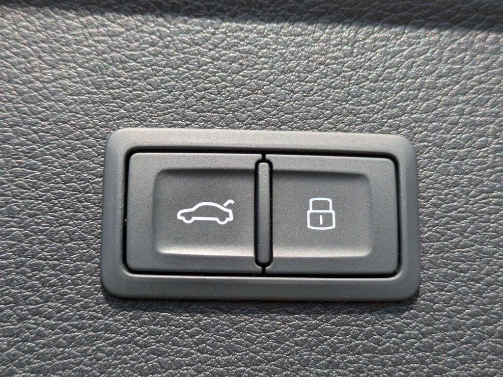 2022 Audi Q5 Premium Plus