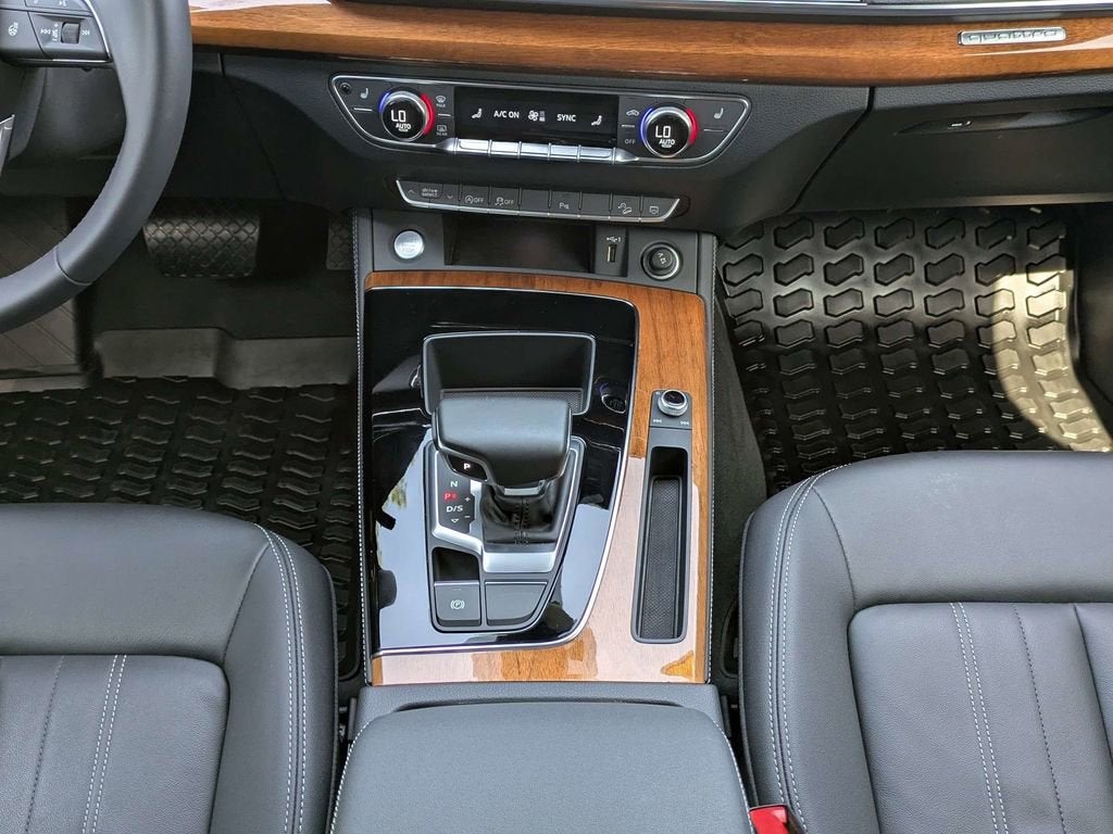 2022 Audi Q5 Premium Plus
