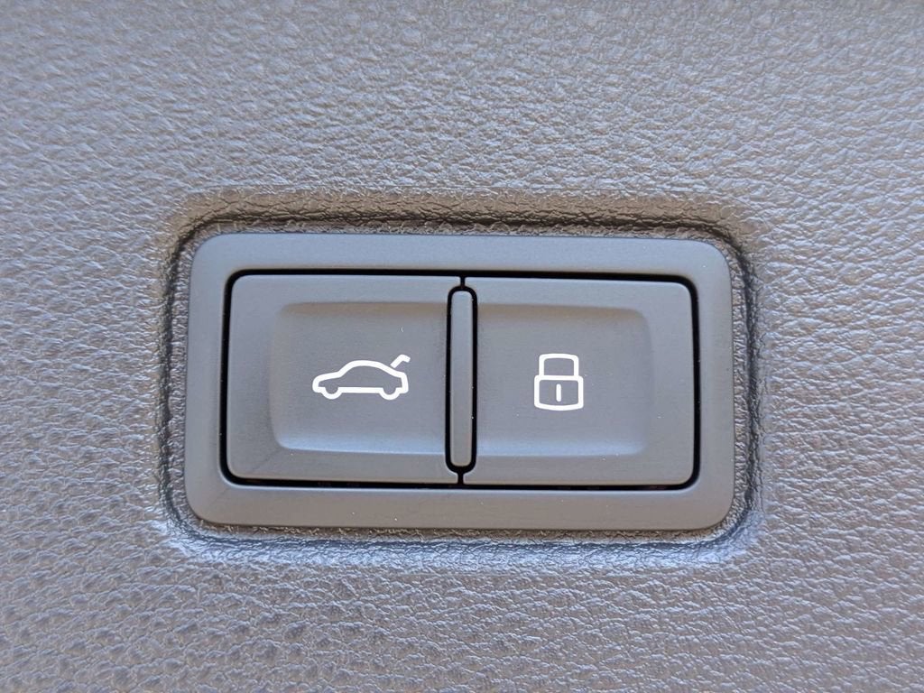 2026 Audi Q7 Premium Plus