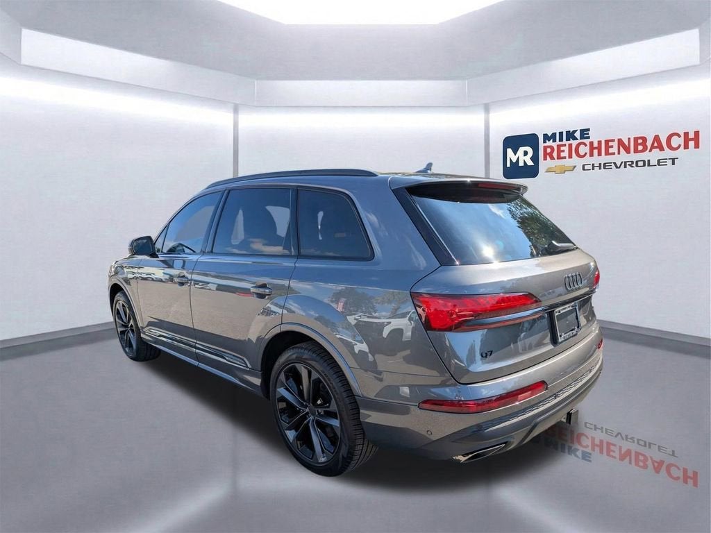 2026 Audi Q7 Premium Plus