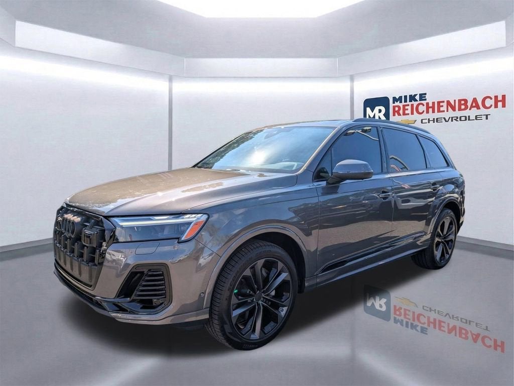 2026 Audi Q7 Premium Plus
