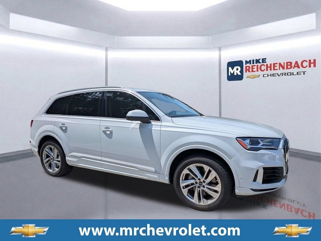 2023 Audi Q7 Premium Plus
