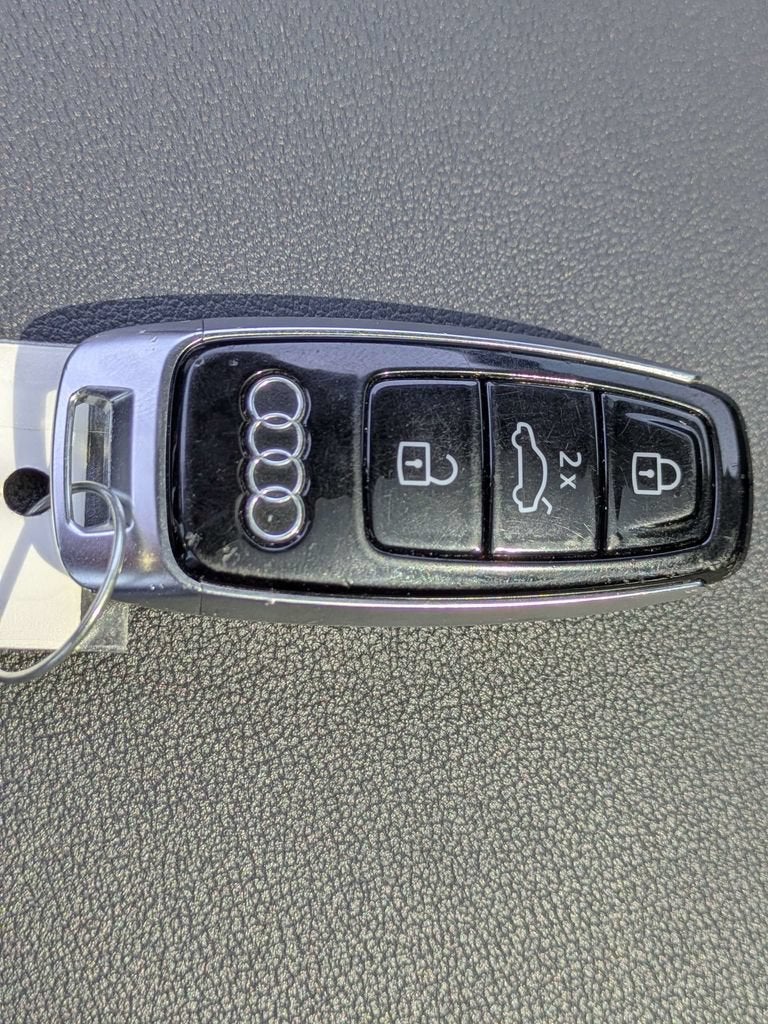 2023 Audi Q7 Premium Plus