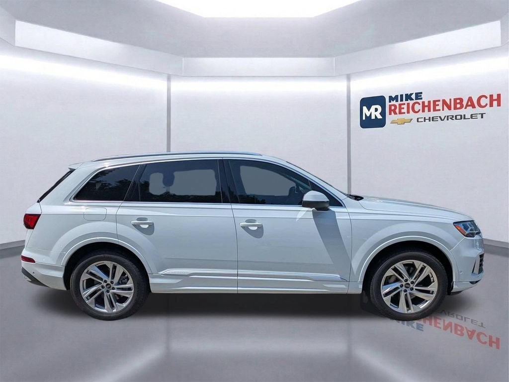 2023 Audi Q7 Premium Plus