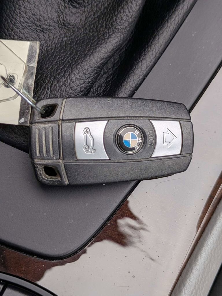 2011 BMW 3 Series 328i