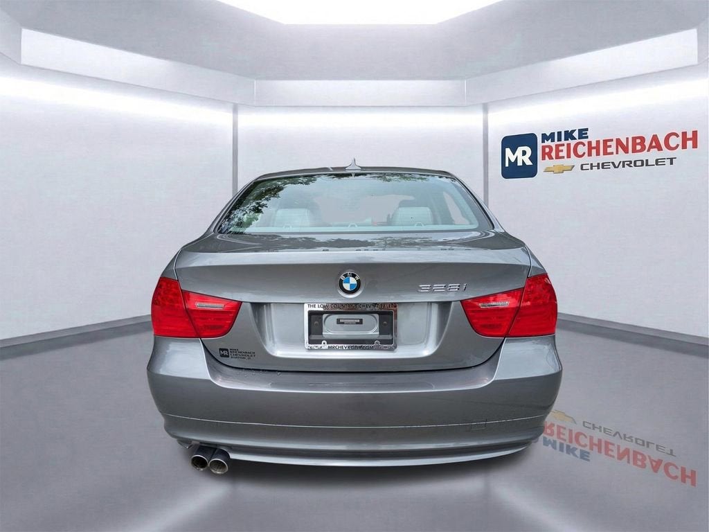 2011 BMW 3 Series 328i